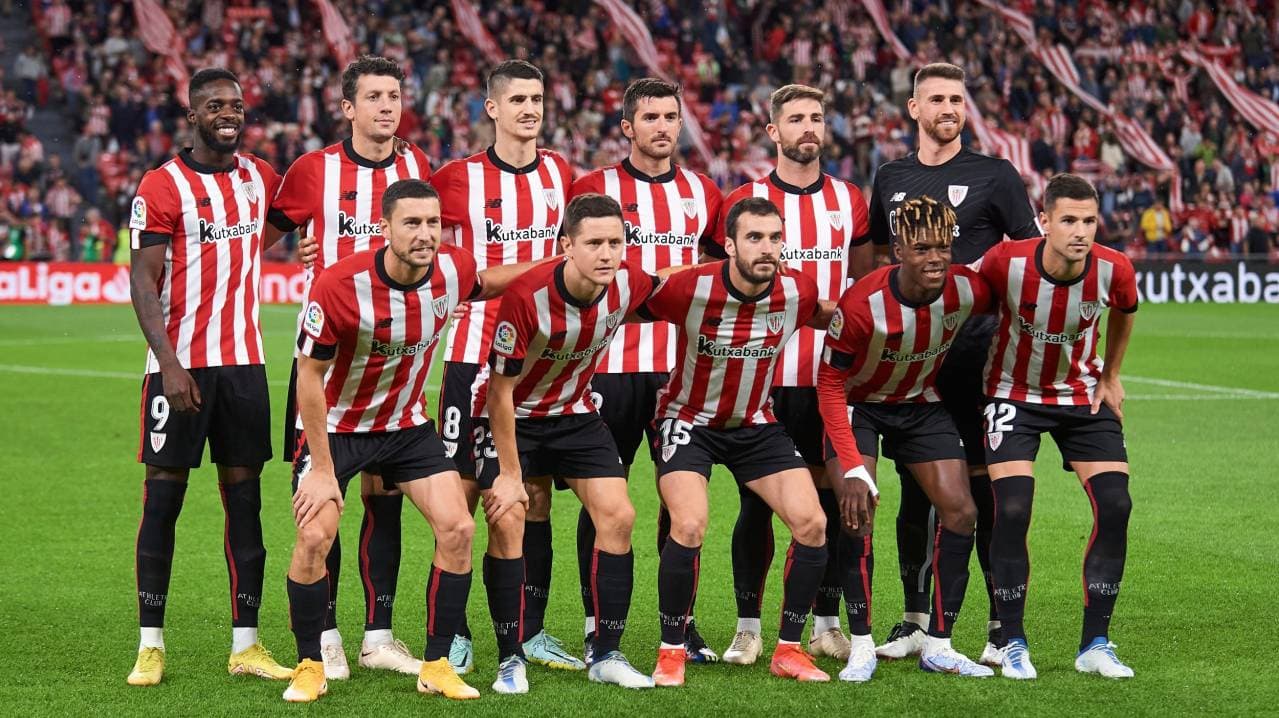 Athletic Club team lineup before La Liga match
