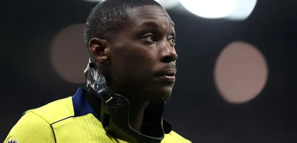 Player wearing a neck brace during match