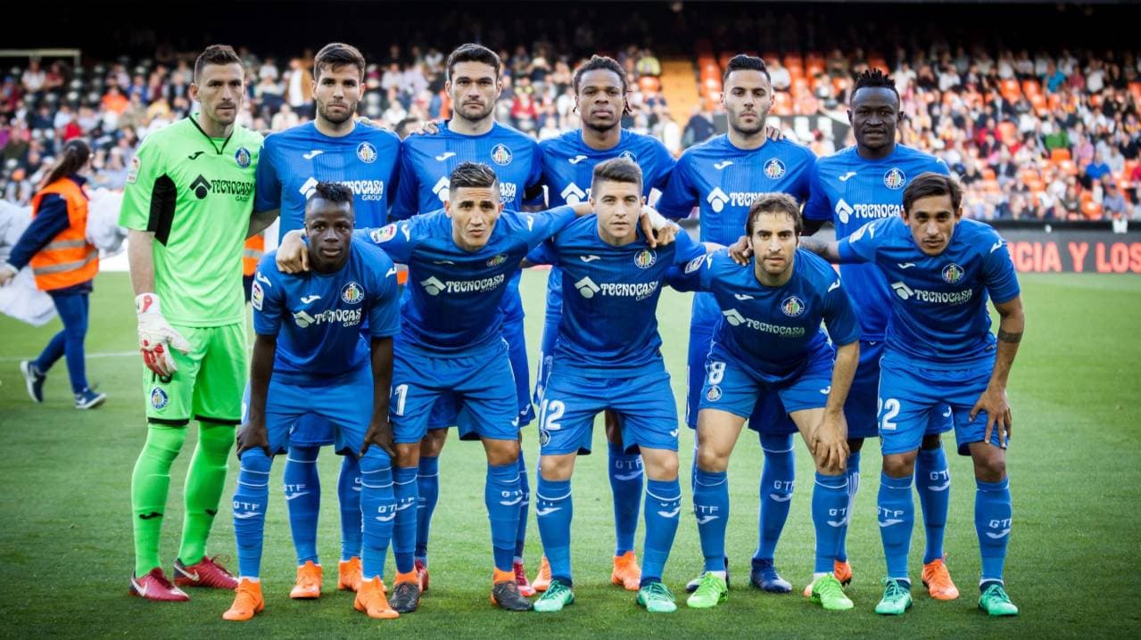 Getafe players posing for team photo