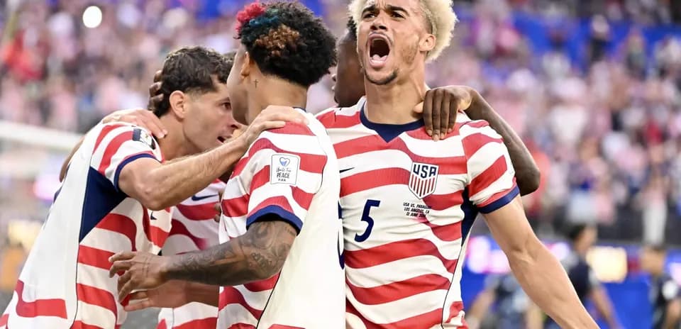 USA players celebrating during World Cup match