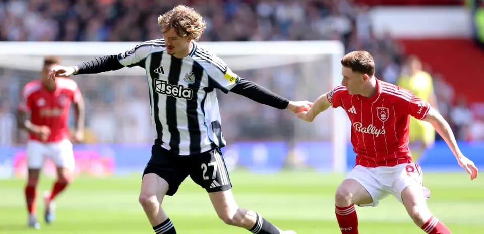 Newcastle player challenges Nottingham Forest opponent