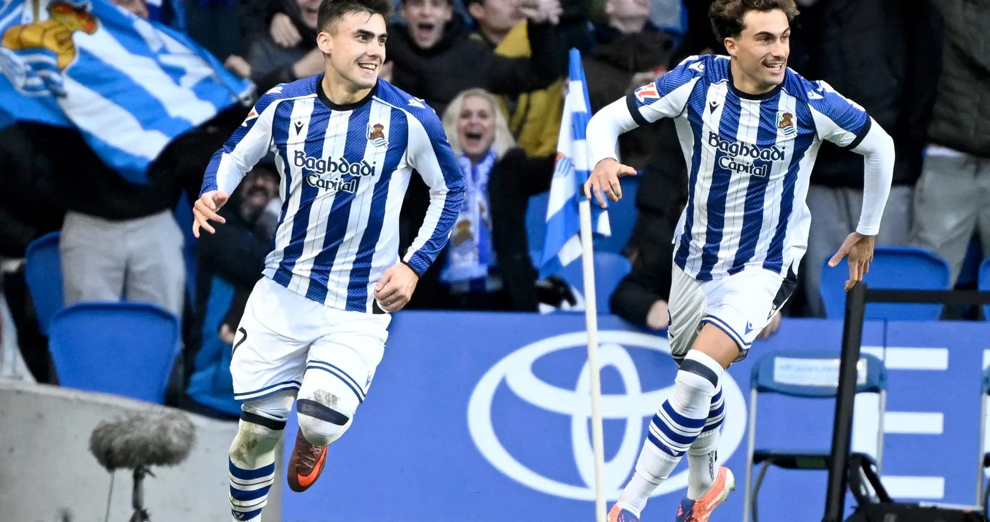 Real Sociedad players celebrating a goal