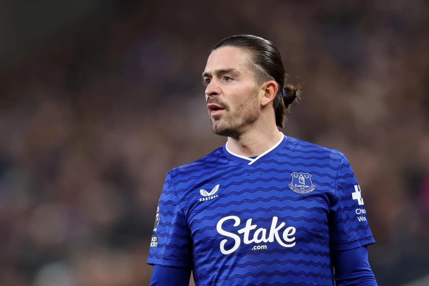 Player in Everton jersey during match action