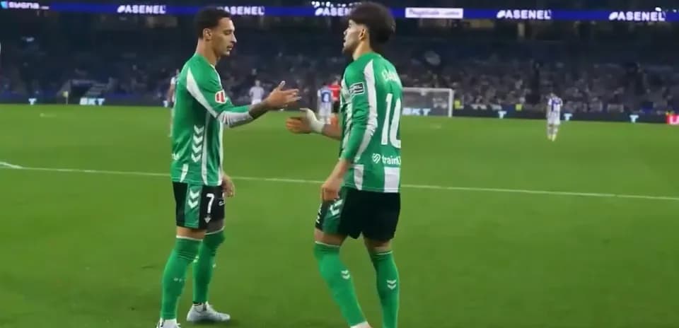 Real Betis players discussing during match