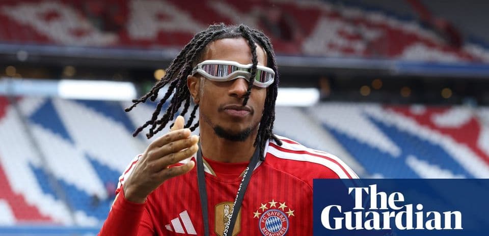 Player wearing Bayern Munich kit on the pitch