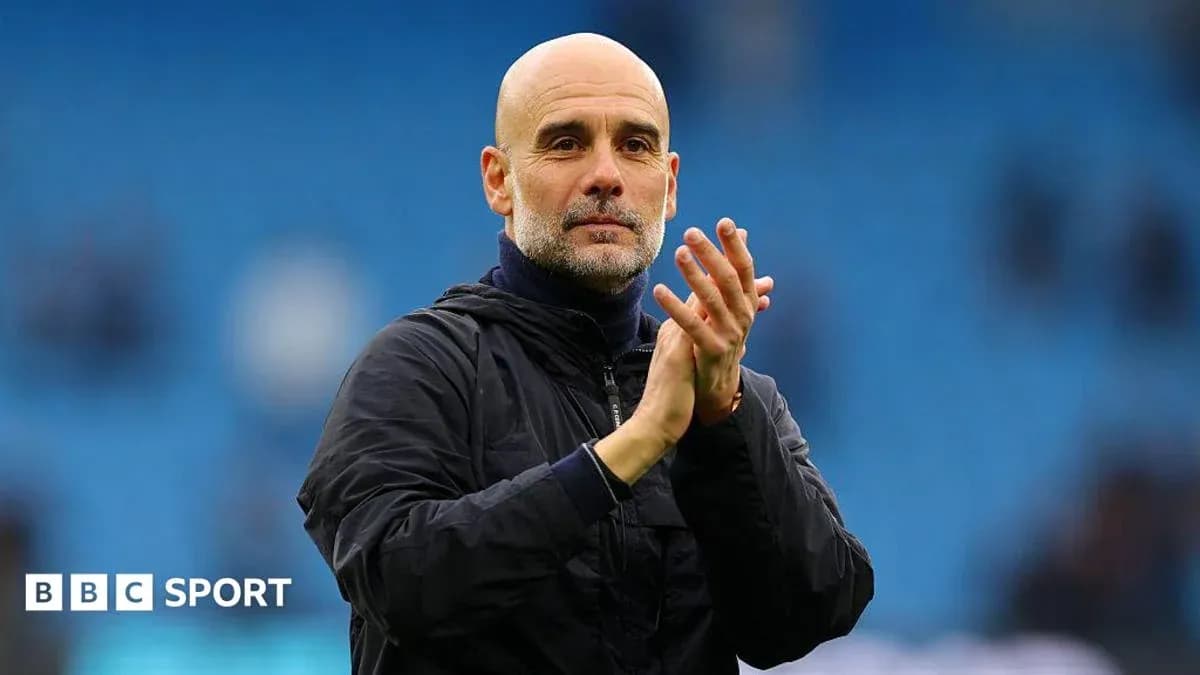 Coach applauding to fans after match