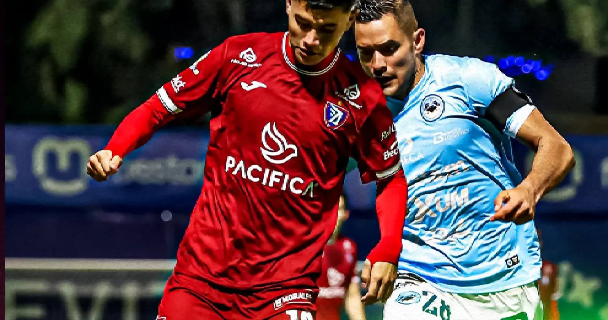Players competing during CDS Tampico Madero match