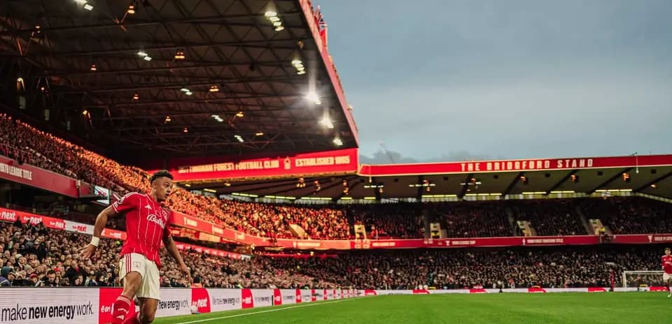Player preparing to take corner at City Ground