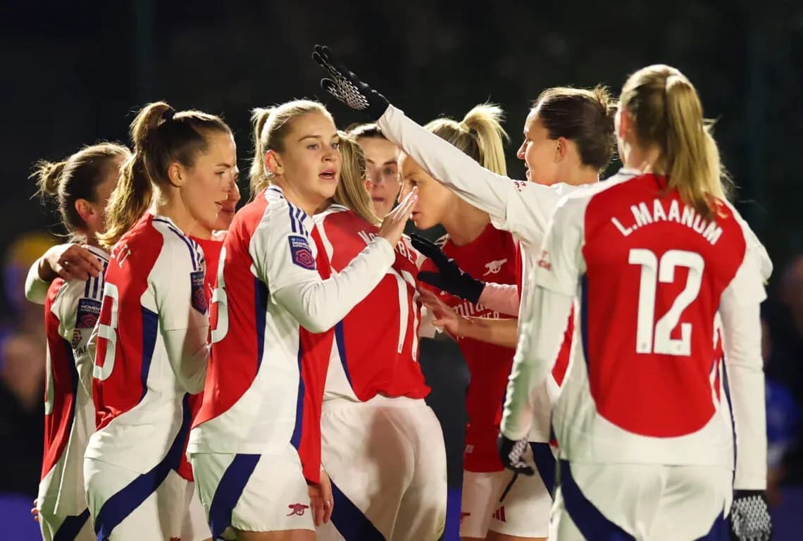 Arsenal Women's team celebrating a goal