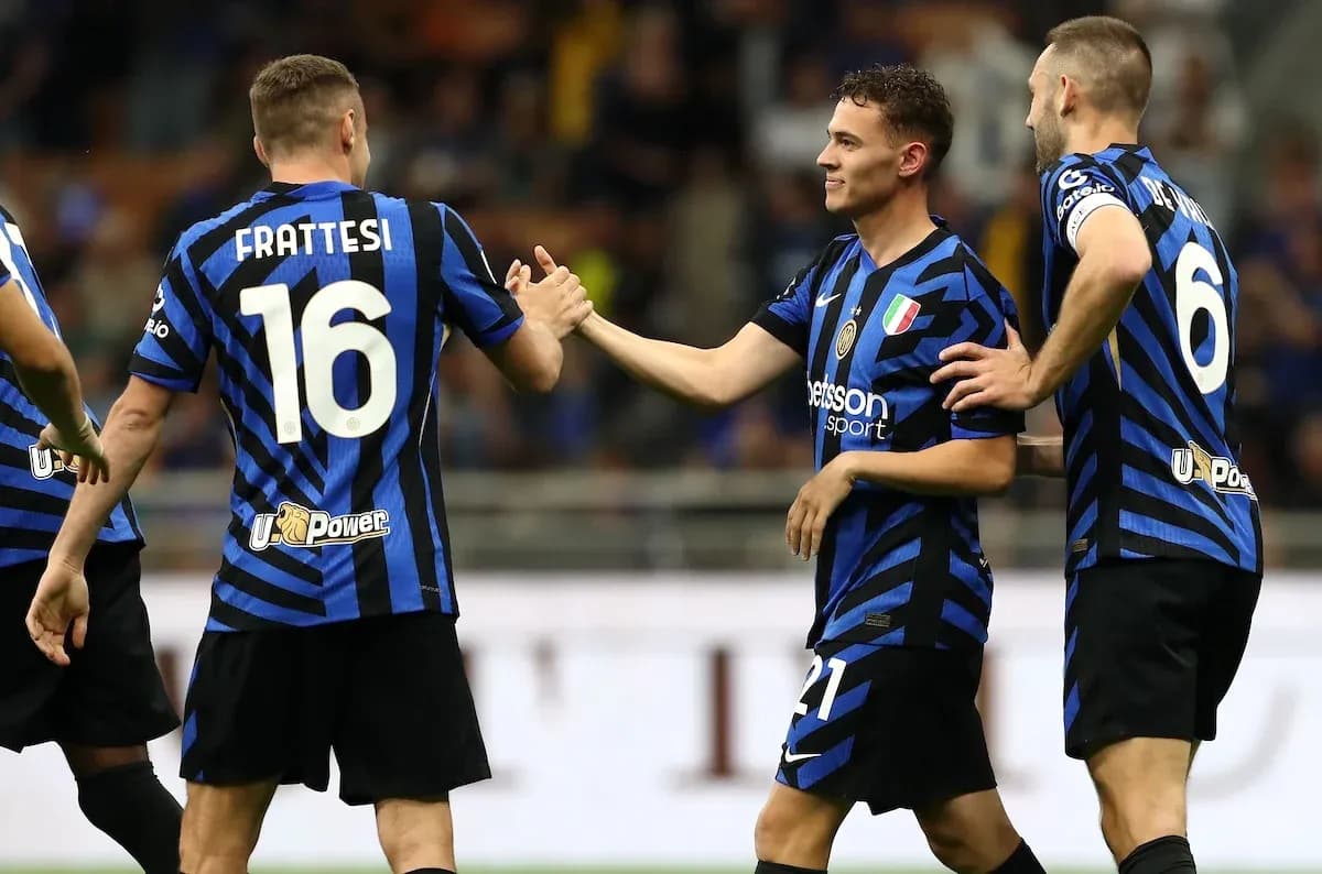 Inter players celebrating a goal during match