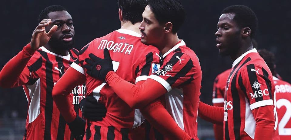 AC Milan players celebrating a goal during match