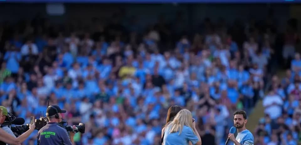 Bernardo Silva speaking to fans during farewell event
