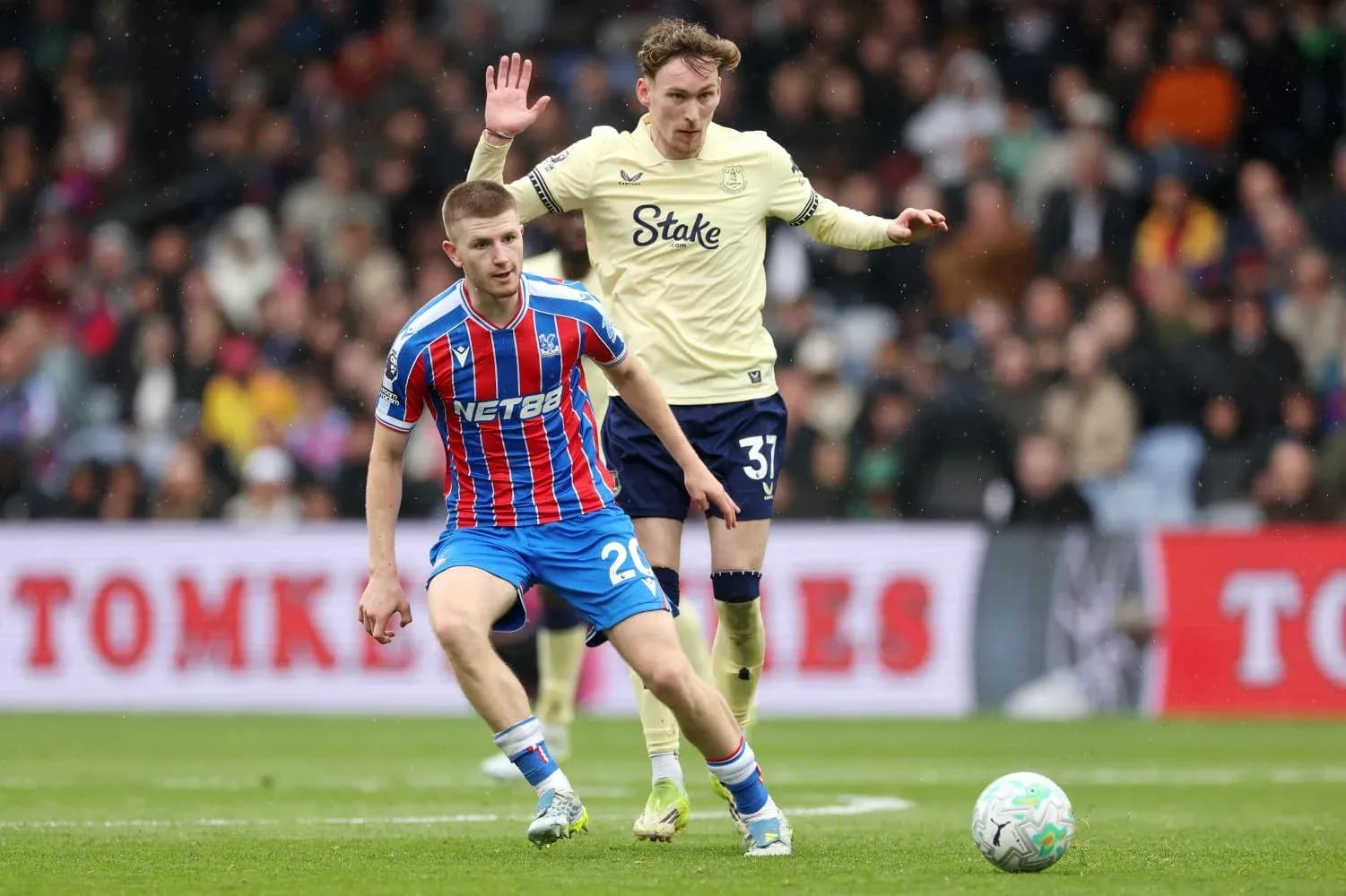Crystal Palace player in action against Everton