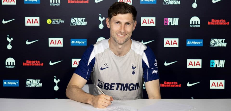 Player signing contract at Tottenham Hotspur press event