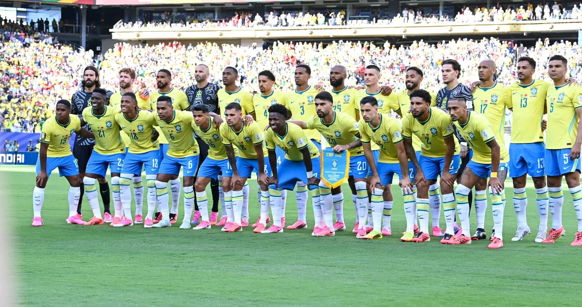Brazil national football team lineup before match