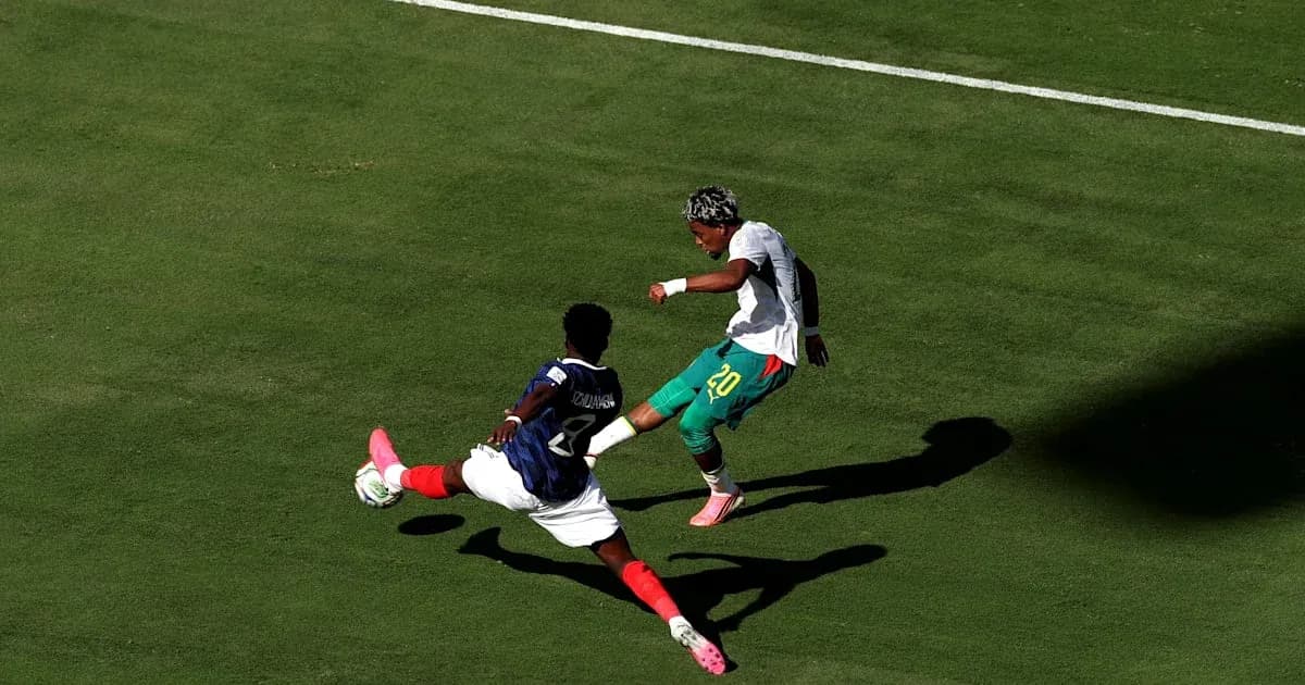 Player attempting to evade a tackle during match