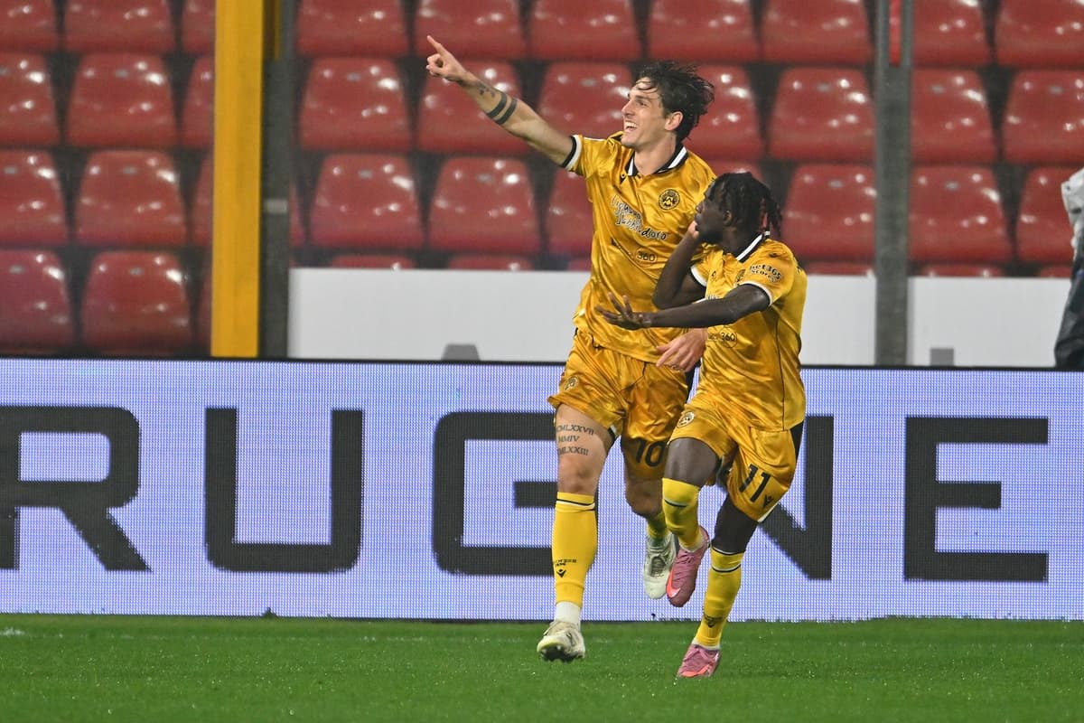 Players celebrating a goal during Serie A match