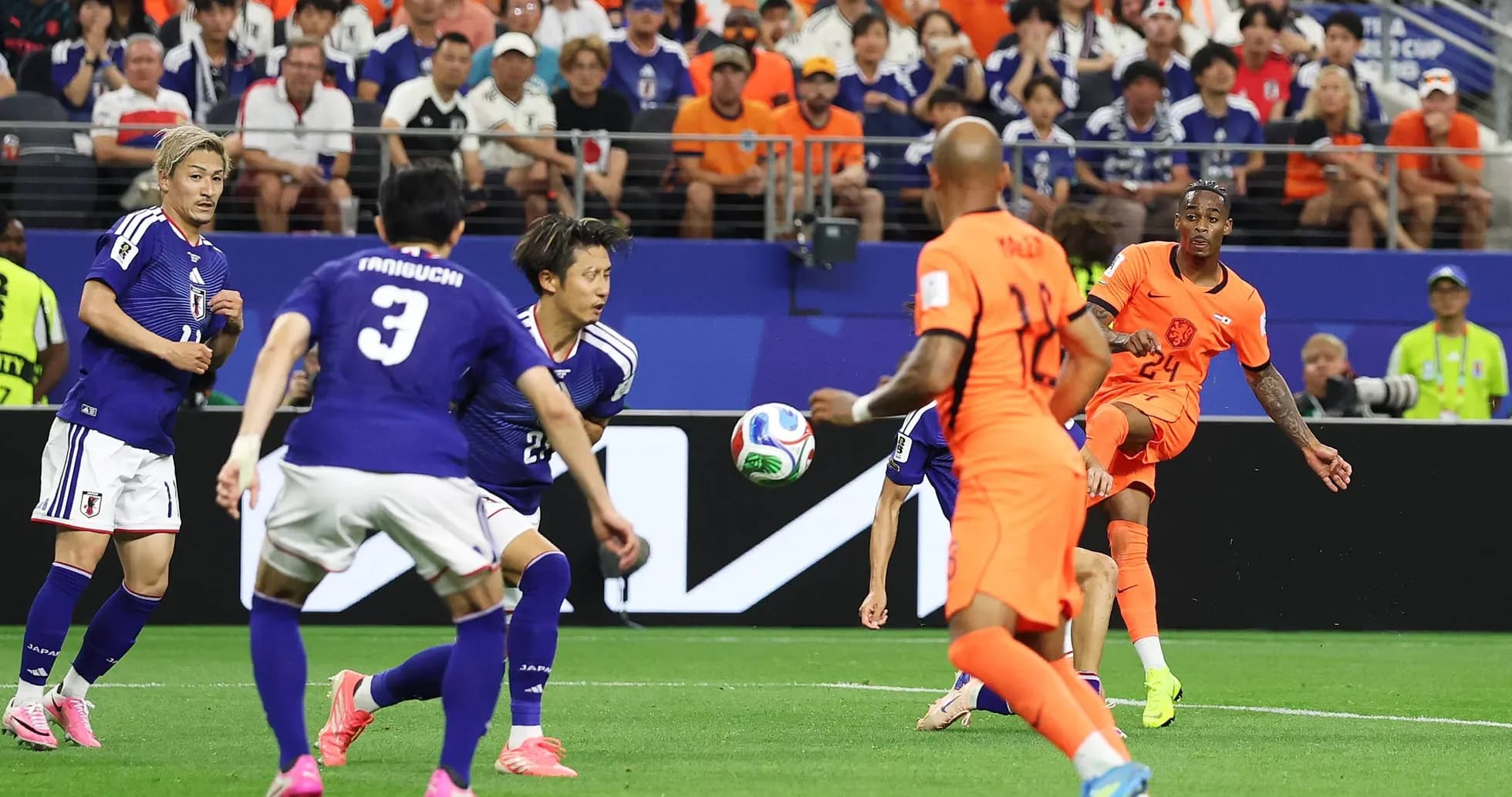 Players from Netherlands and Japan during World Cup match