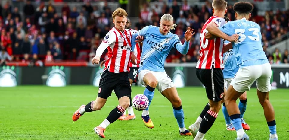 Manchester City player challenged by Brentford opponent