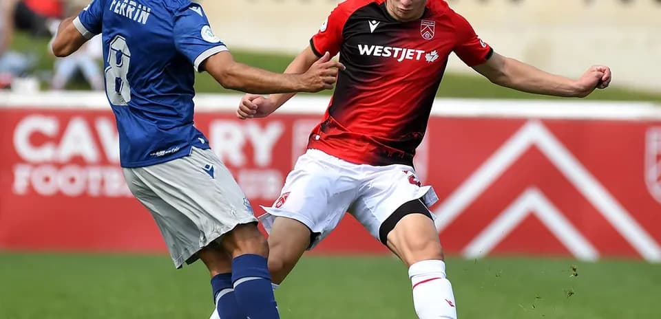 Players competing during Cavalry FC vs HFX match
