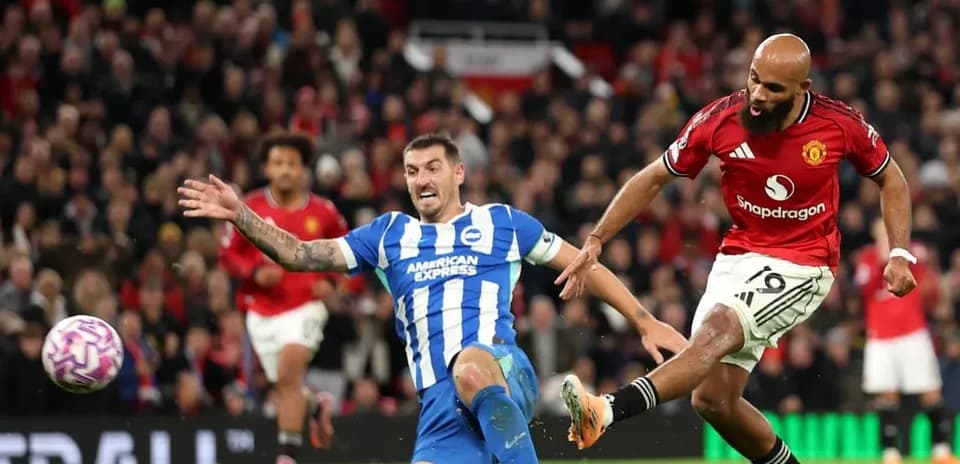 Brighton player tackles Manchester United opponent