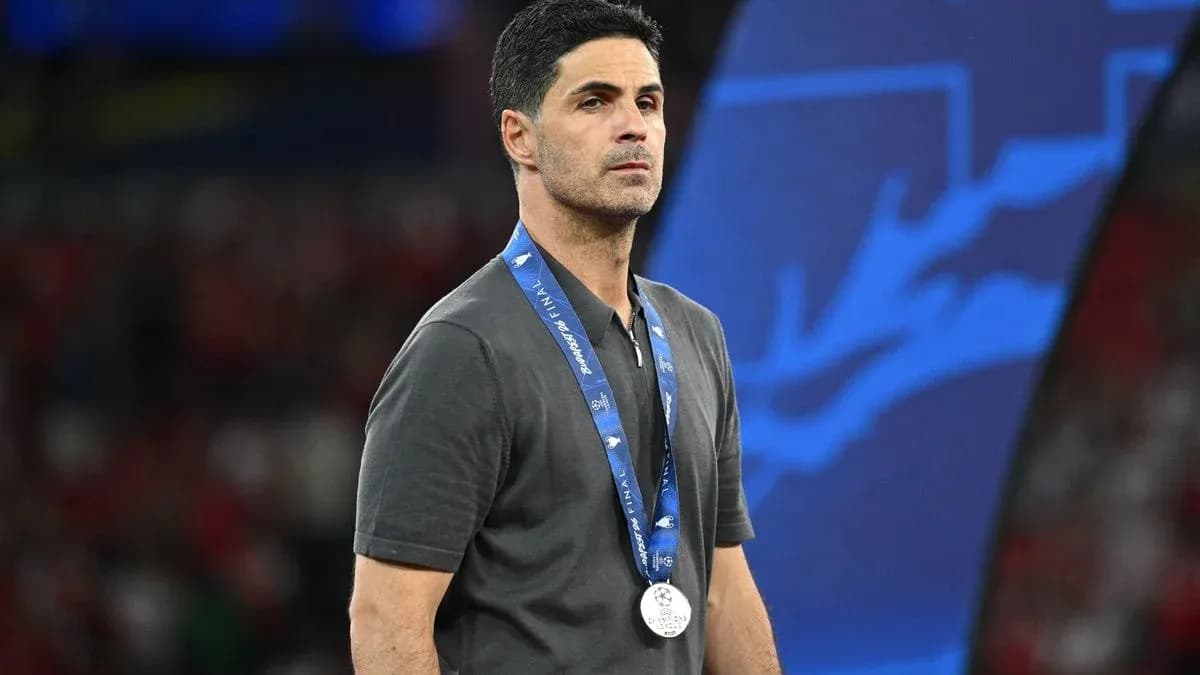 Coach wearing a silver medal after match Coach wearing a silver medal after match