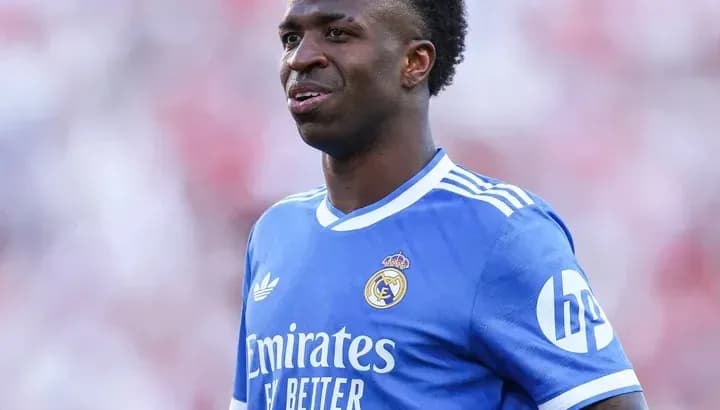 Vinícius Júnior in Real Madrid jersey on field Vinícius Júnior in Real Madrid jersey on field