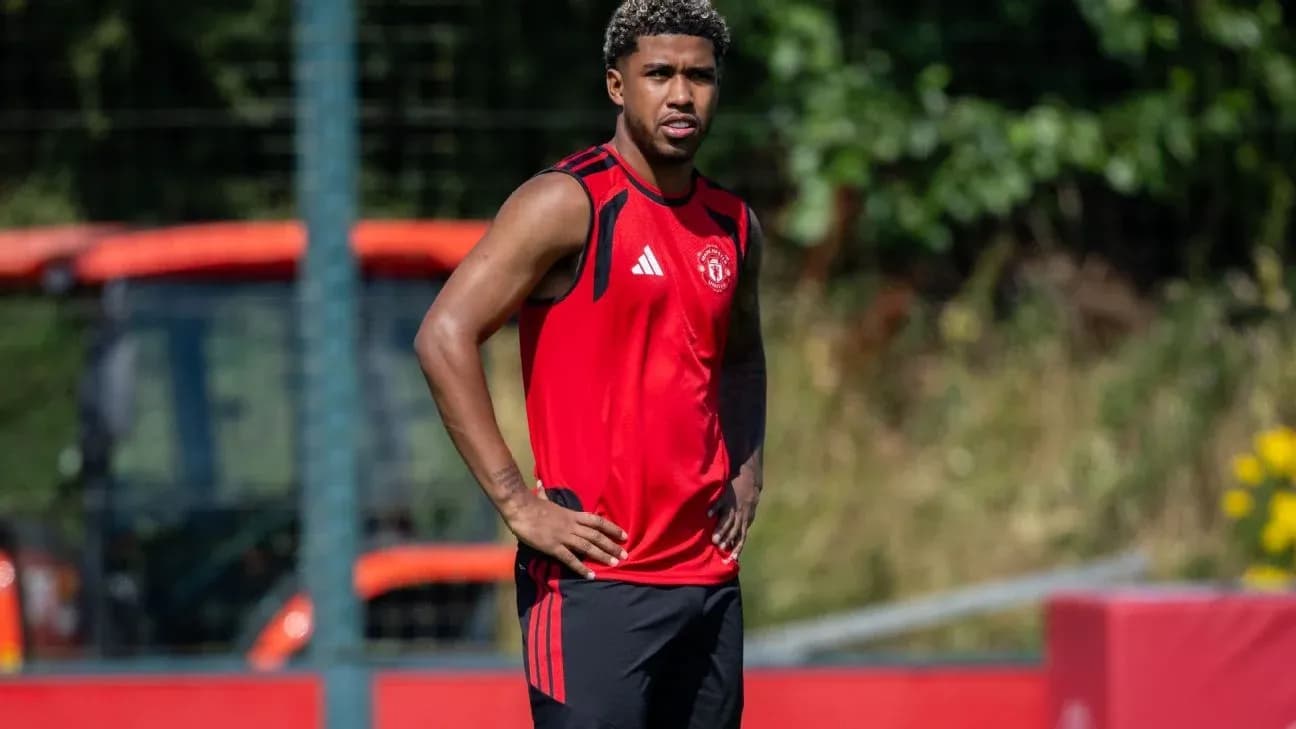 Player in red jersey during training session Player in red jersey during training session