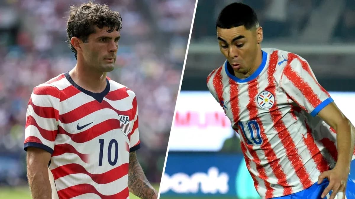 Players from USA and Paraguay during match Players from USA and Paraguay during match