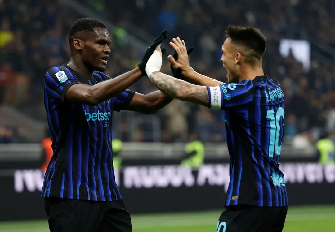 Inter players celebrating during Serie A match Inter players celebrating during Serie A match